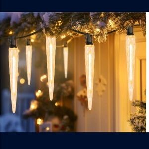 Warm White Icicle String Lights 100ft